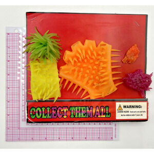 Vintage Vending Display Board Sticky Spikey Toys 0024